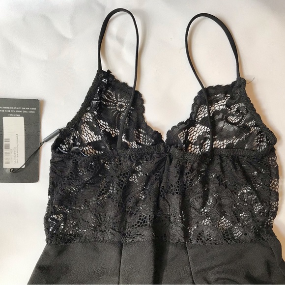 Pretty Little Things Jumpsuit, New with tags, Size US 4. - Picture 5 of 7